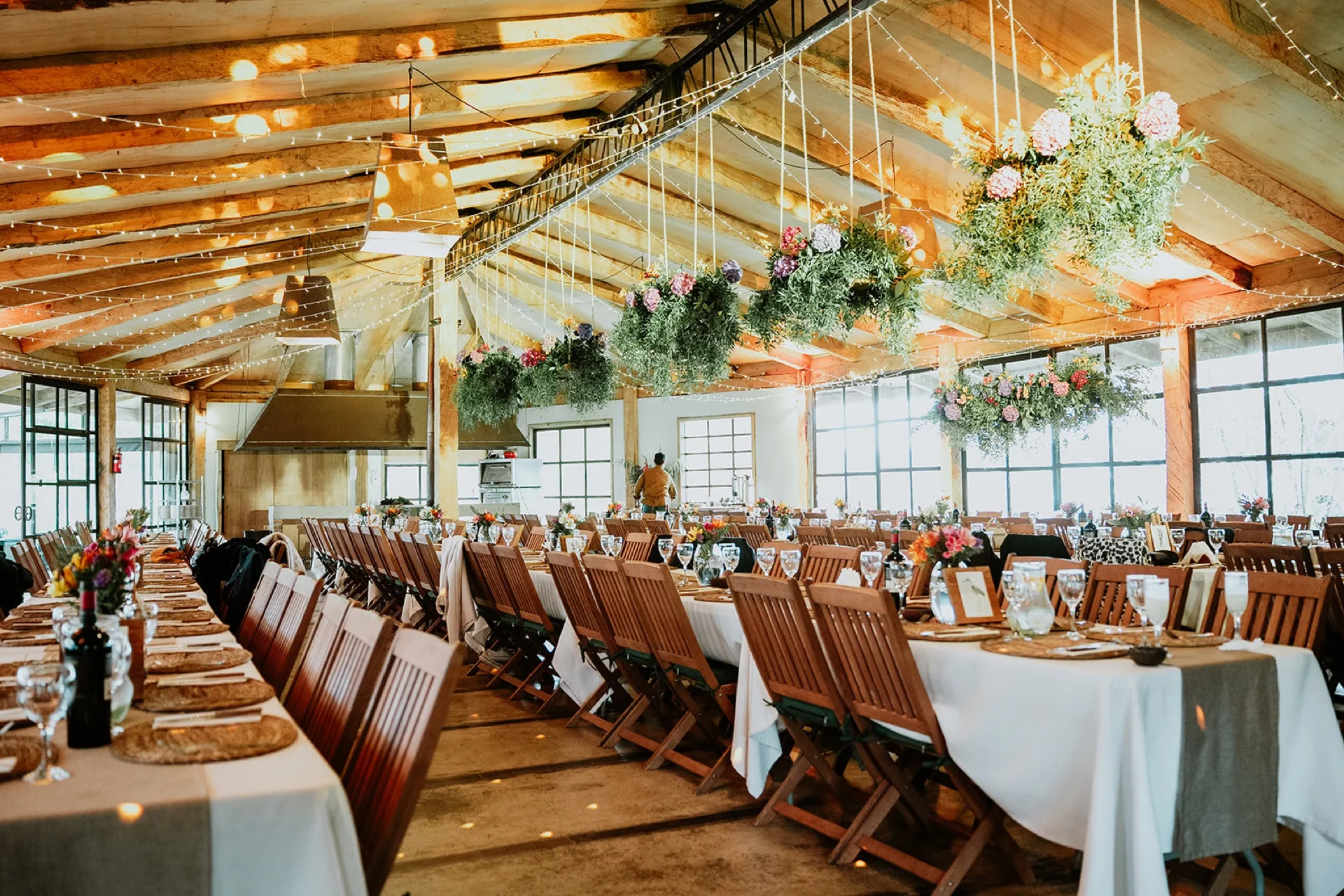 Salón decorado para matrimonio en el Fundo Santa Inés